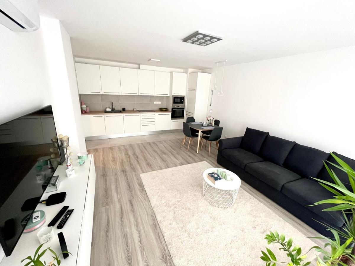 West Budapest-Edge Of Downtown-Free Parking Luaran gambar