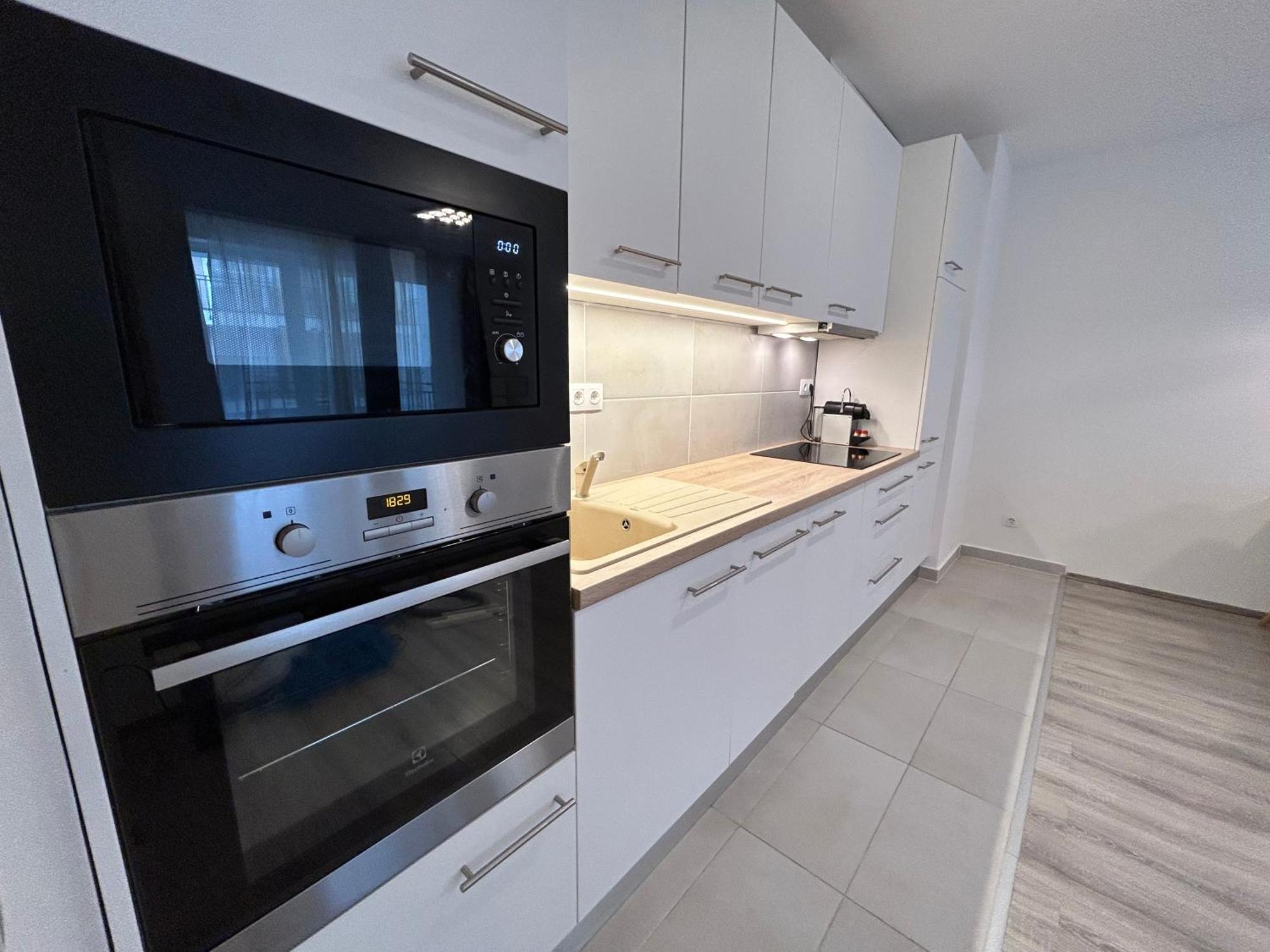 West Budapest-Edge Of Downtown-Free Parking Luaran gambar