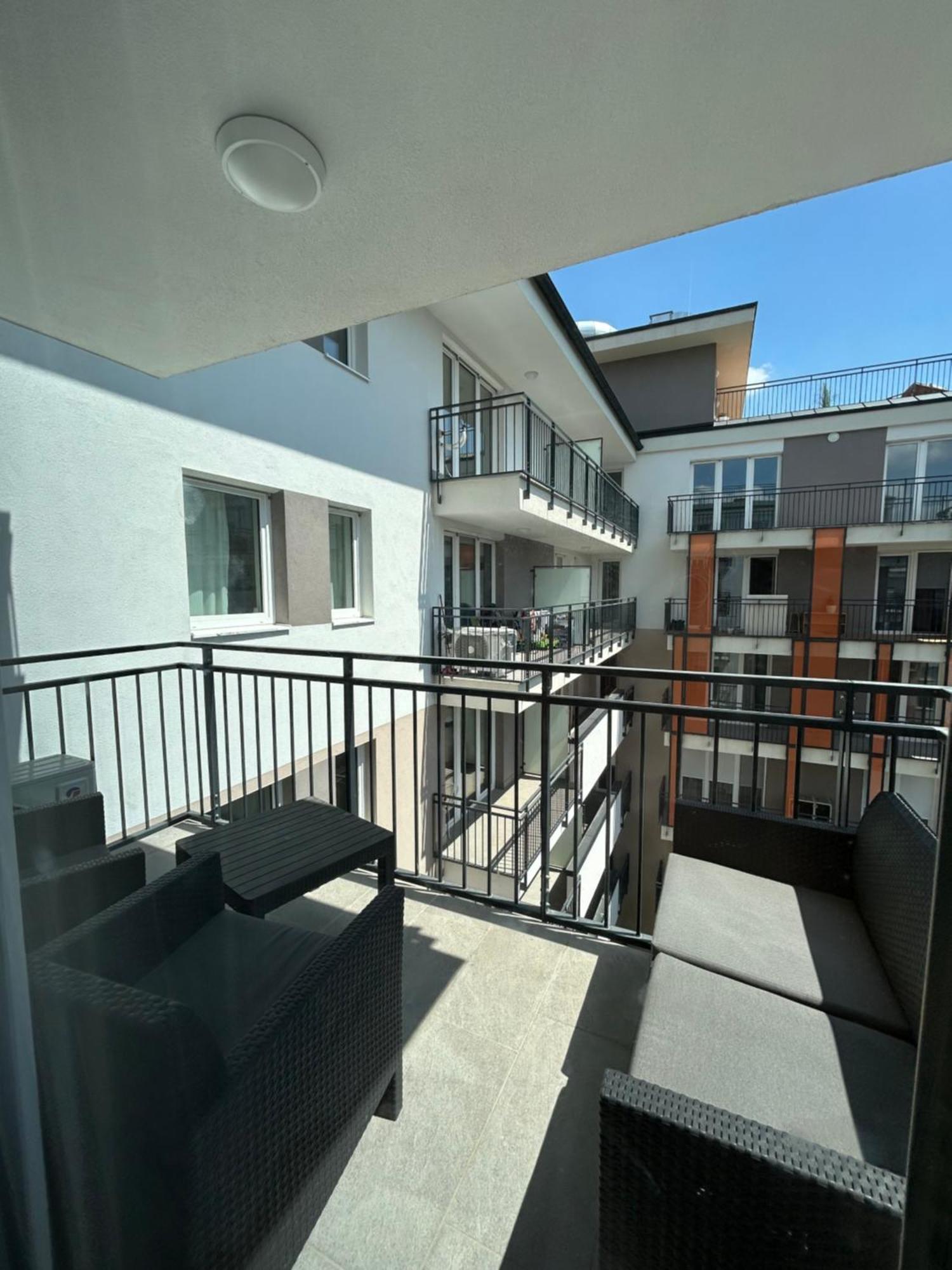 West Budapest-Edge Of Downtown-Free Parking Luaran gambar